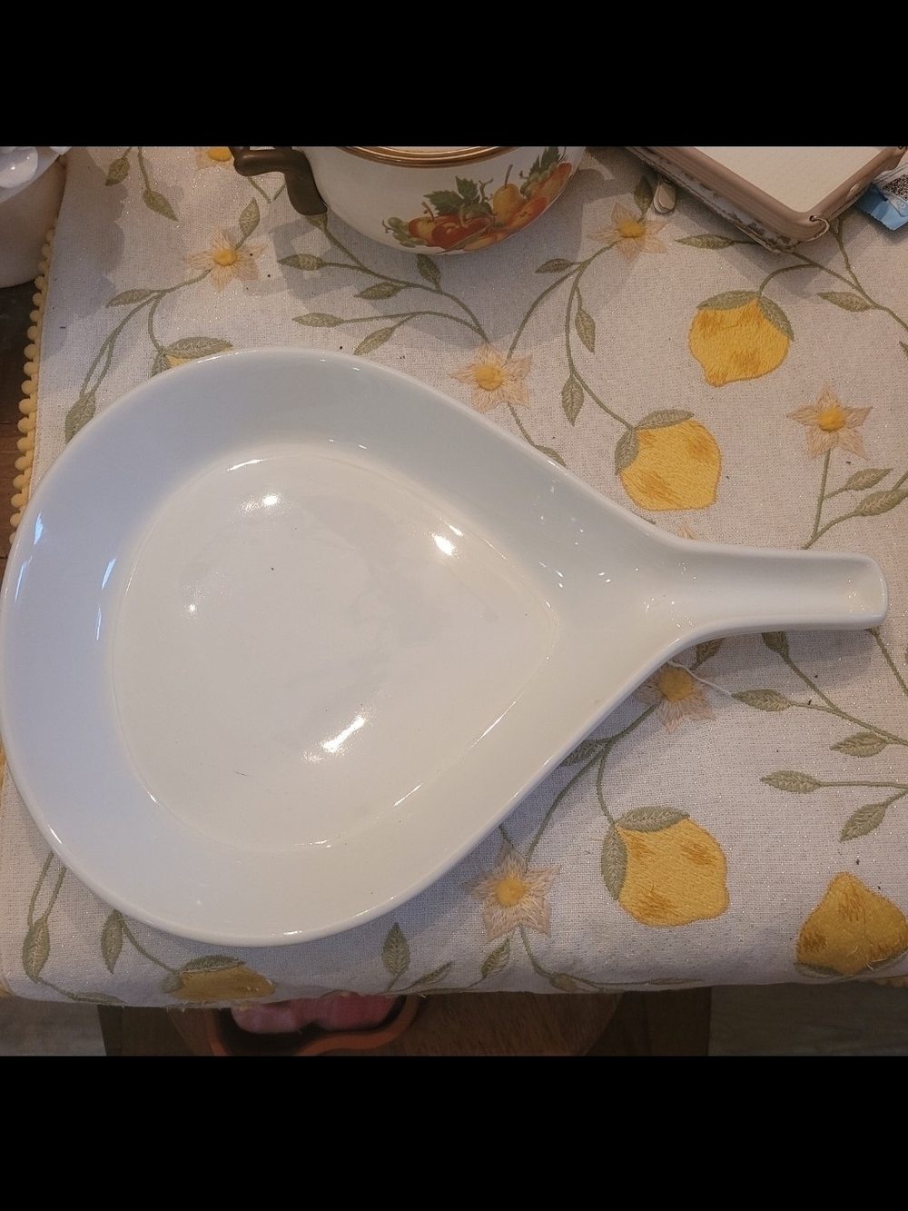 Crate&Barrel White Ceramic Fry Pan Plate/Skillet Server